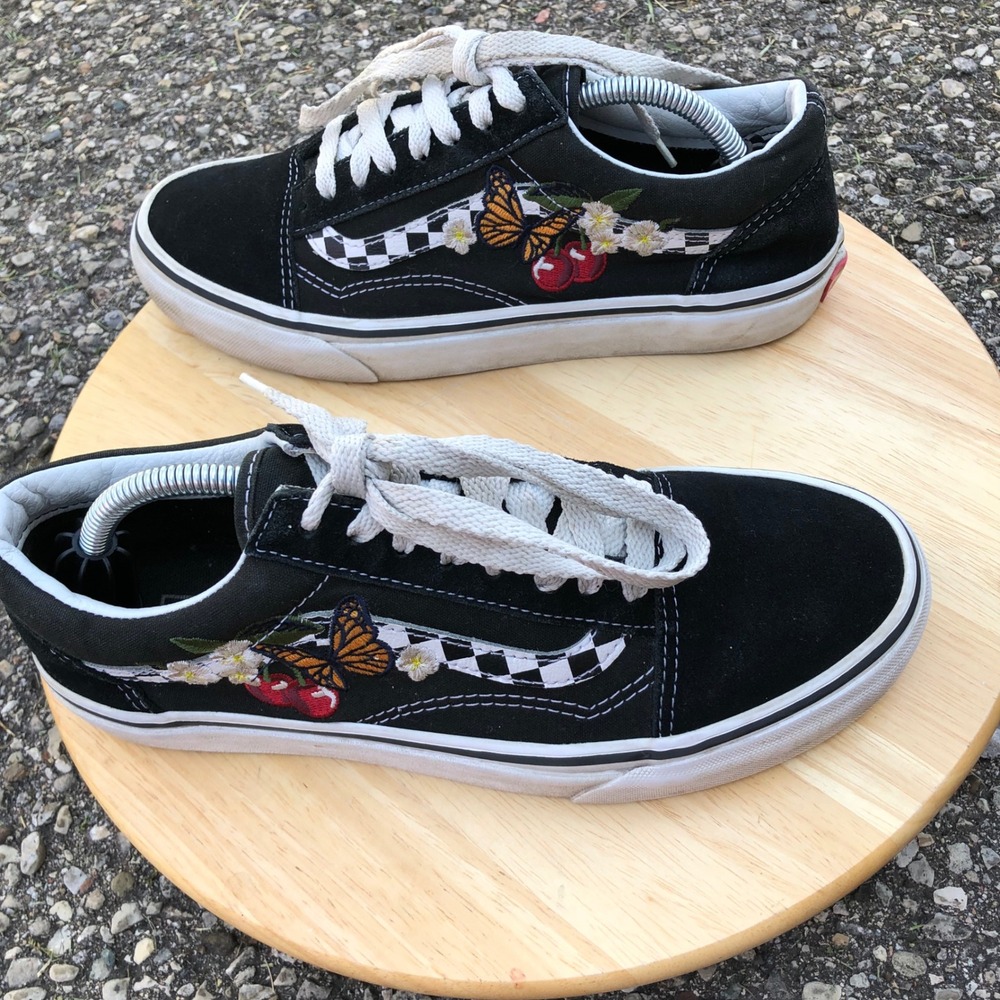 Vans Old Skool Shoes Womens 8.5 Black Checkered Butterfly Cherry Floral-Mens 7 - Picture 3 of 14